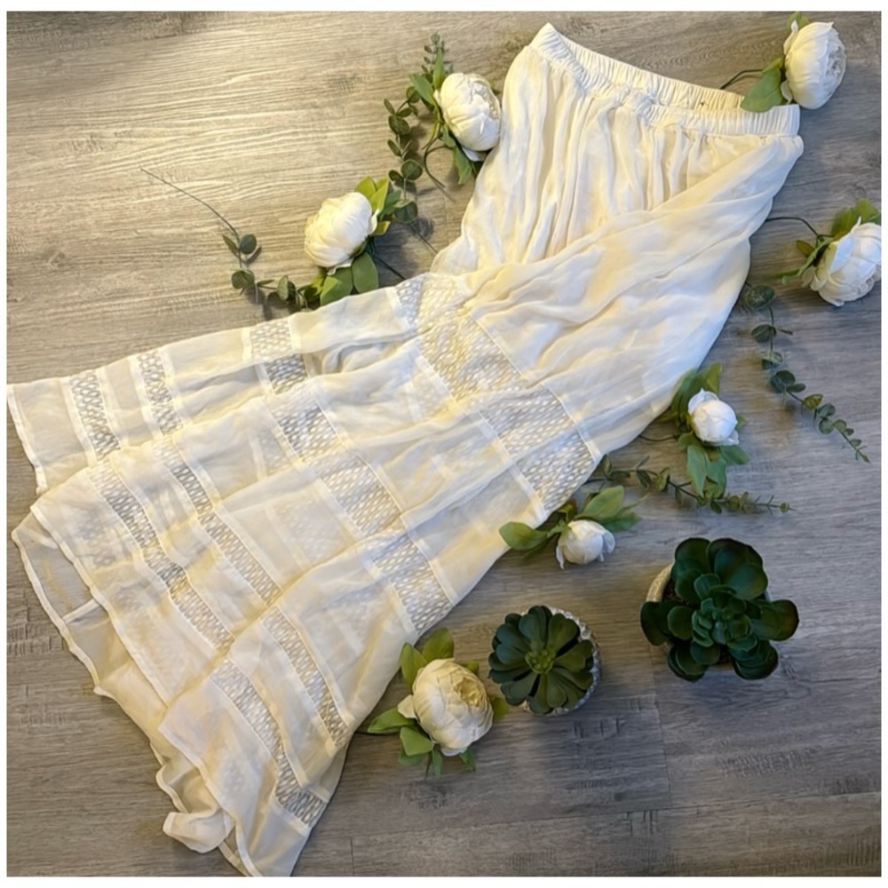 Abercrombie & Fitch Lace Maxi Skirt